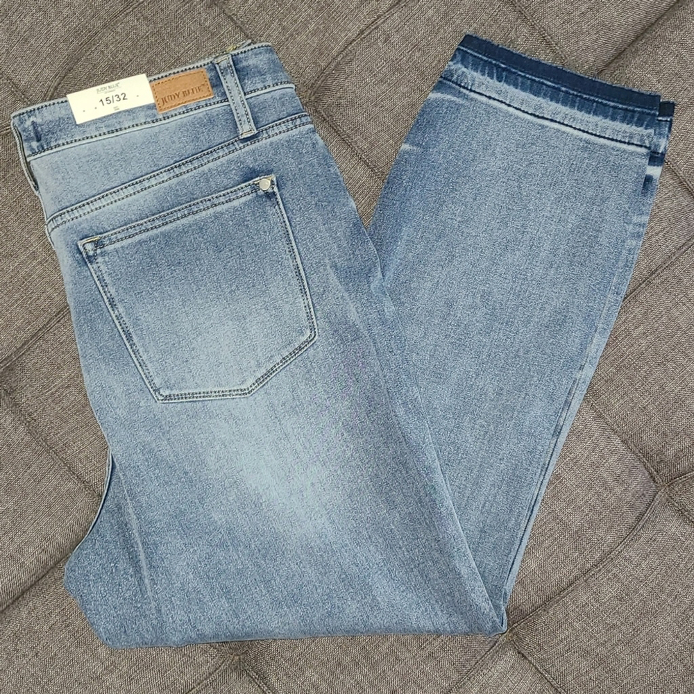 Judy Blue High Waist Boyfriend Jeans Thermadenim Undone Hem Womens size 15/32β - Picture 3 of 16
